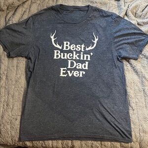 3/$30 ✨ Men's Gray Graphic T-Shirt | L